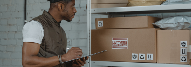 Logistiker:in Gehalt & Einflussfaktoren - Bild